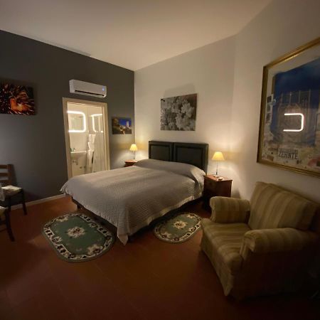 Lenzi'S Bottega And Gallery Suites Vicopisano Exterior foto